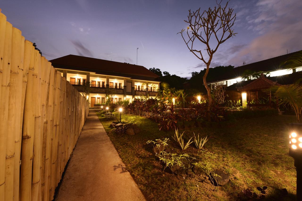 Le Lima Hotel Kuta  Exterior photo